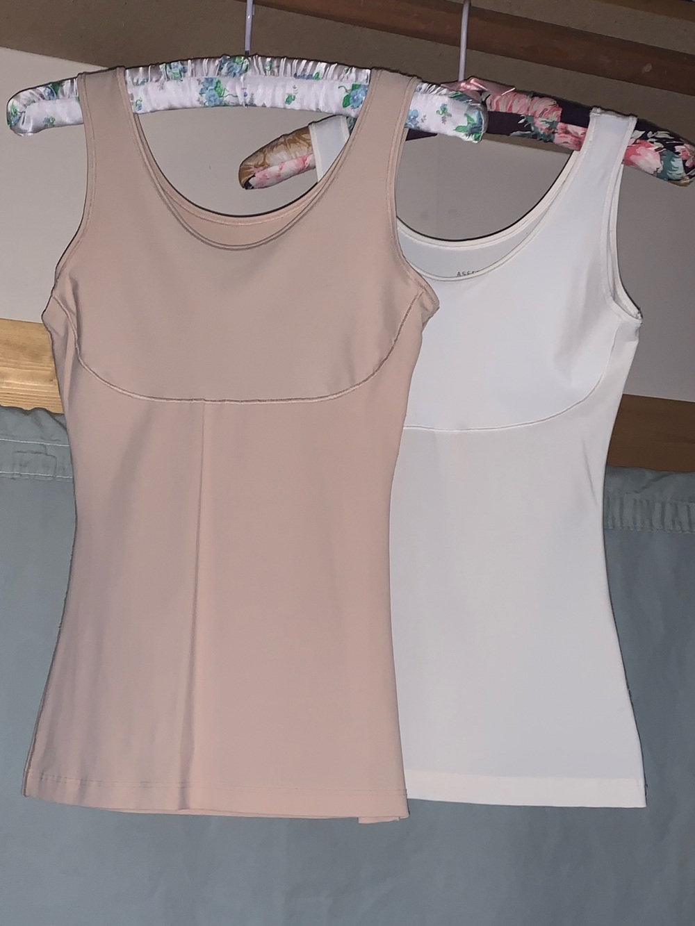 SPANX Scoop Neck Tank Tops in Beige and White